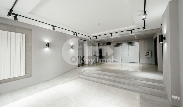 Комм. помещение, Центр, М. ВАРЛААМ