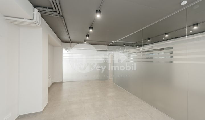 Комм. помещение, Центр, М. ВАРЛААМ