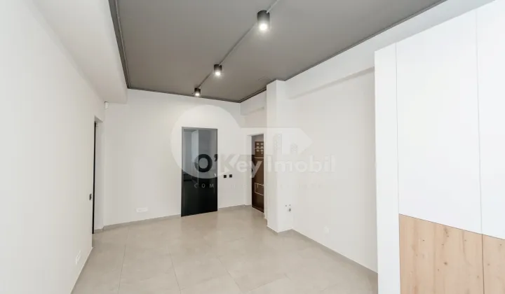 Комм. помещение, Центр, М. ВАРЛААМ