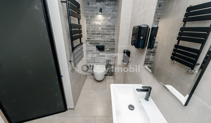 Комм. помещение, Центр, М. ВАРЛААМ