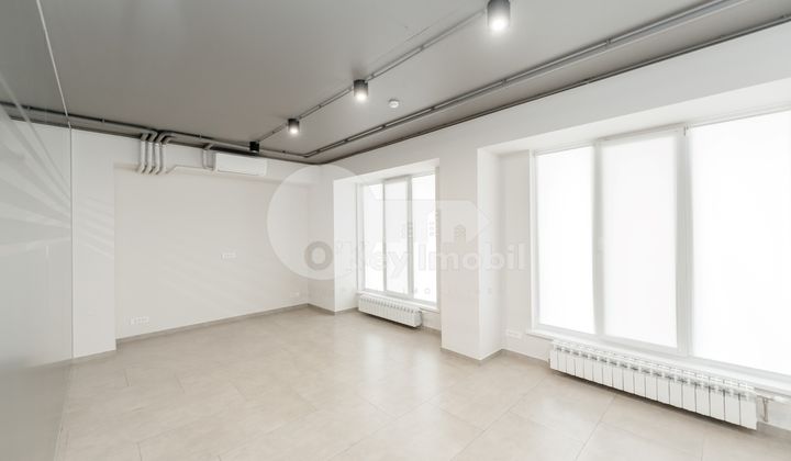 Комм. помещение, Центр, М. ВАРЛААМ