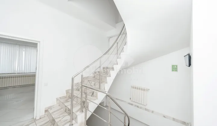 Oficiu, Centru, COLUMNA