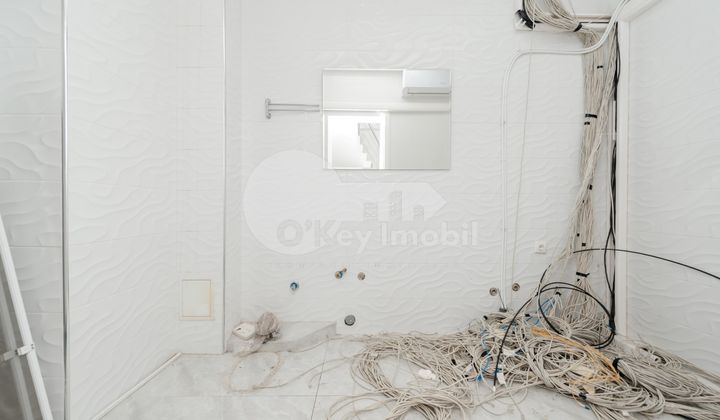 Oficiu, Centru, COLUMNA