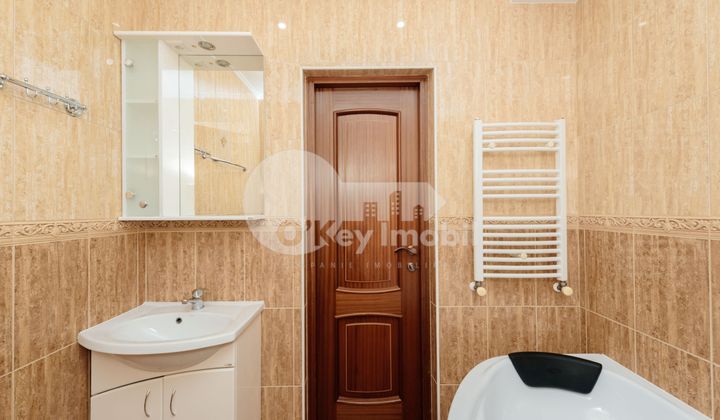 Квартира, Центр, МИХАЙ ЕМИНЕСКУ