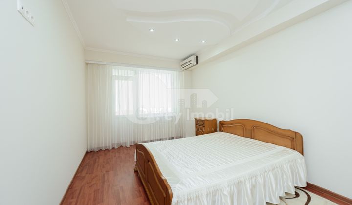 Квартира, Центр, МИХАЙ ЕМИНЕСКУ