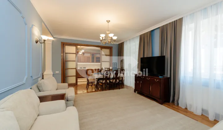 Квартира, Центр, МИХАЙ ЕМИНЕСКУ