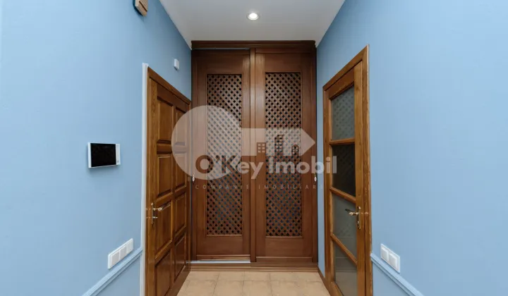 Квартира, Центр, МИХАЙ ЕМИНЕСКУ