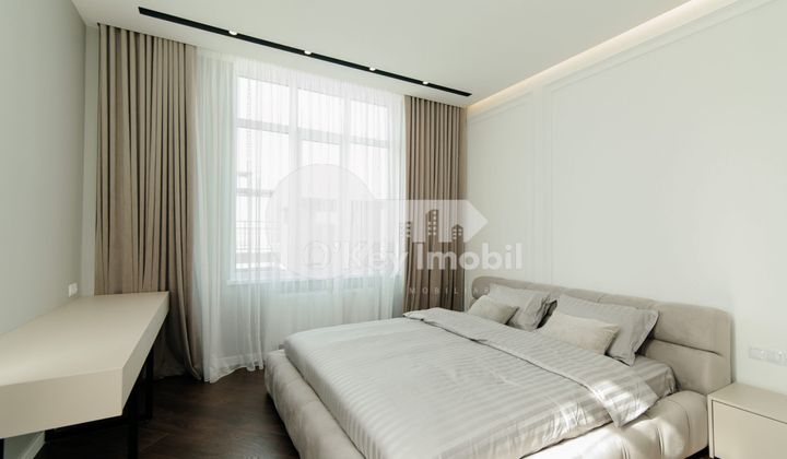 Penthouse, Centru, MELESTIU