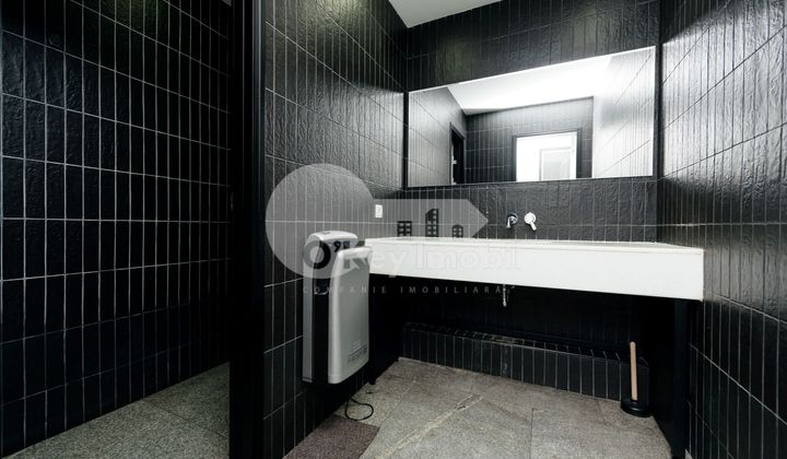 Oficiu, Centru, EUGEN DOGA