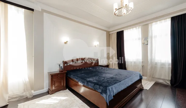 Apartament, Centru, PETRU RAREȘ