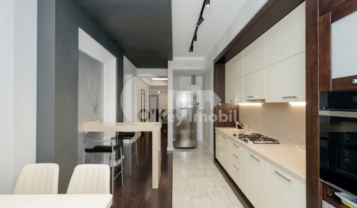 Apartament, Centru, PETRU RAREȘ