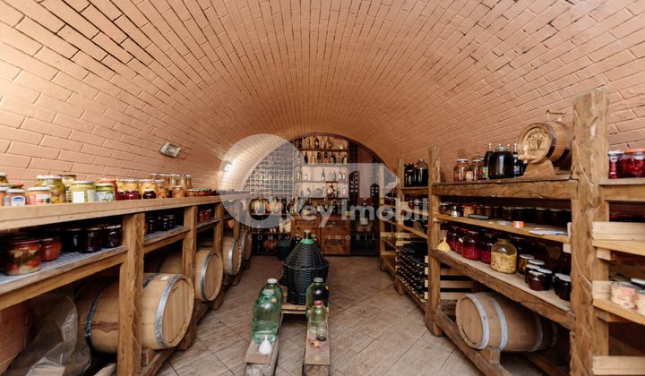 Комм. помещение, ТОГАТИН