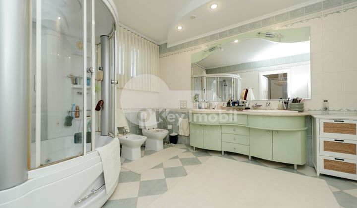 Комм. помещение, ТОГАТИН