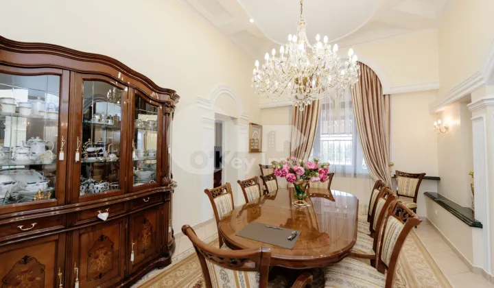 Комм. помещение, ТОГАТИН