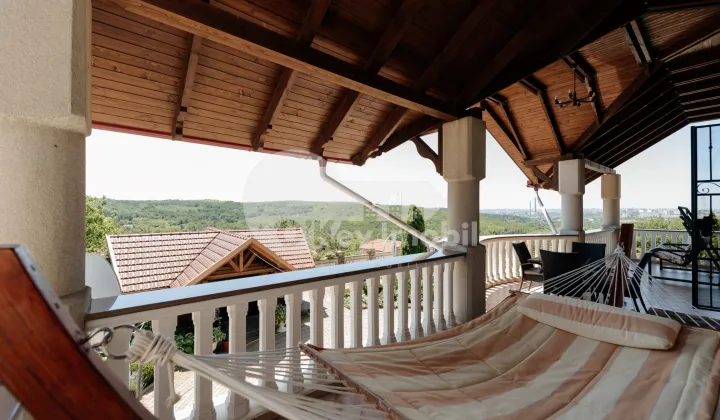 Комм. помещение, ТОГАТИН