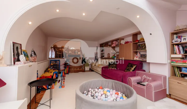 Комм. помещение, ТОГАТИН