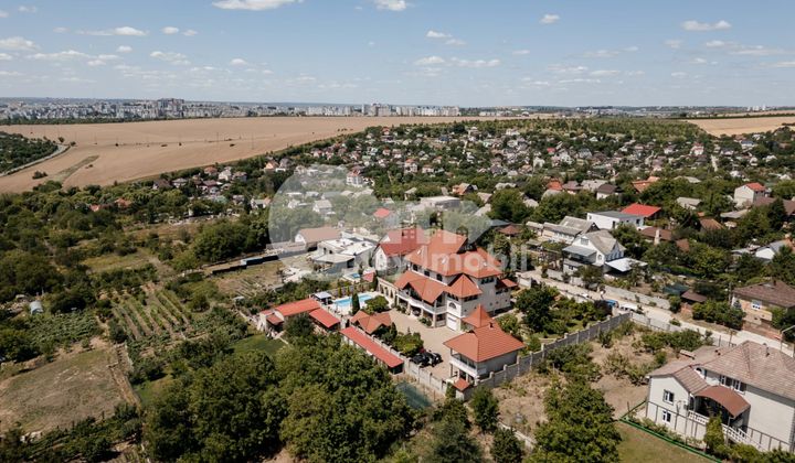 Комм. помещение, ТОГАТИН