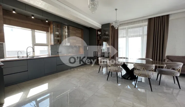 Penthouse, Botanica, BUREBISTA