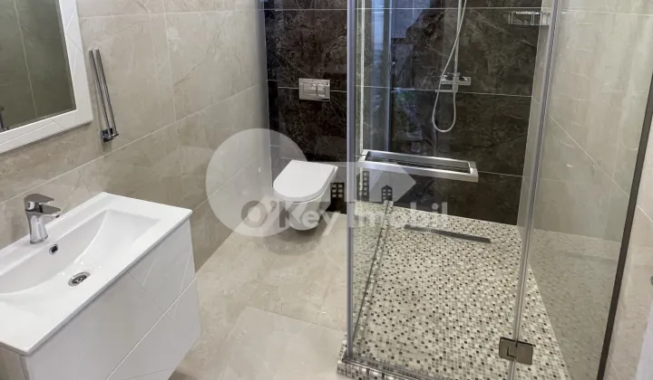 Penthouse, Botanica, BUREBISTA