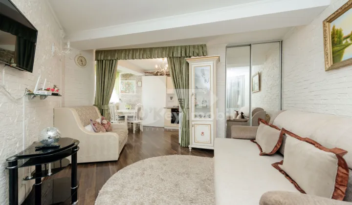 Квартира, Буюканы, СЕРГЕЙ РАХМАНИНОВ