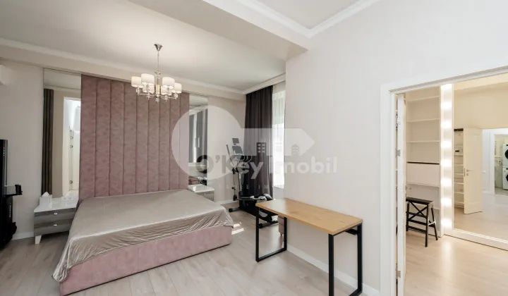 Penthouse, Botanica, BUREBISTA