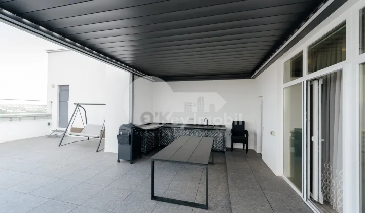 Penthouse, Botanica, BUREBISTA