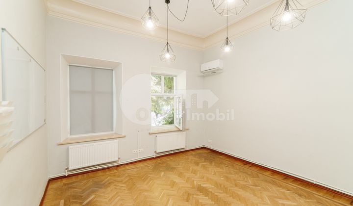 Oficiu, Centru, MIHAI EMINESCU