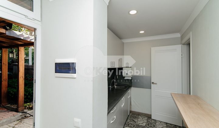 Oficiu, Centru, MIHAI EMINESCU