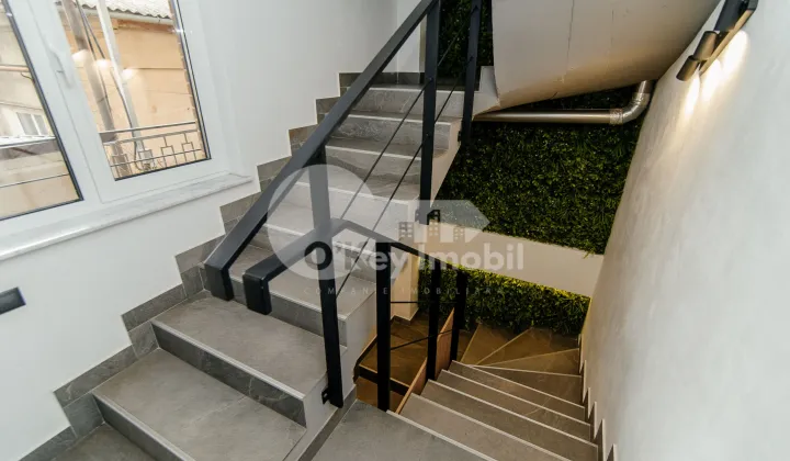 Офис, Центр, В. ПЫРКЭЛАБ