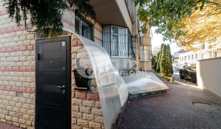 Oficiu, Centru, PETRU MOVILĂ