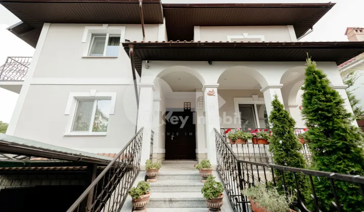 Дом, Центр, Г. КАШУ