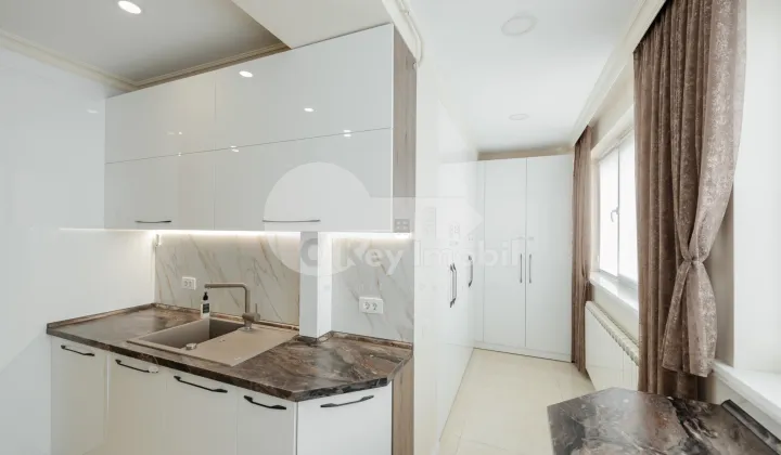 Apartament, Centru, SERGHEI LAZO