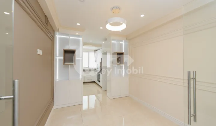 Apartament, Centru, SERGHEI LAZO