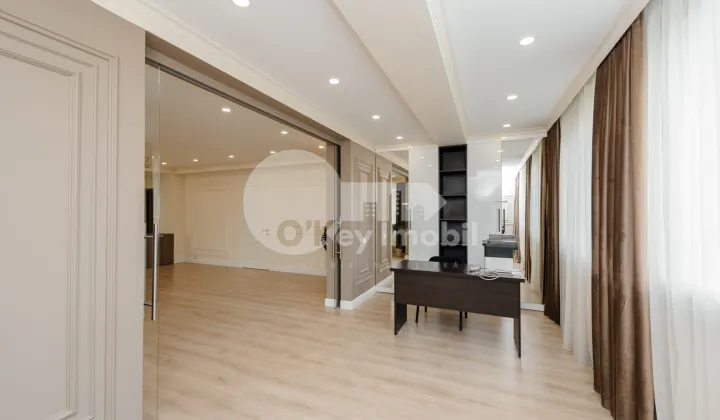 Apartament, Centru, SERGHEI LAZO