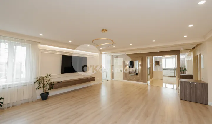 Apartament, Centru, SERGHEI LAZO