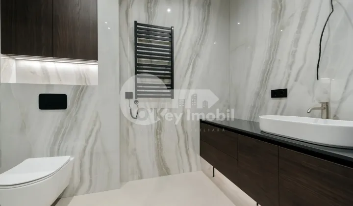 Townhouse, Centru, DÎMBULUI