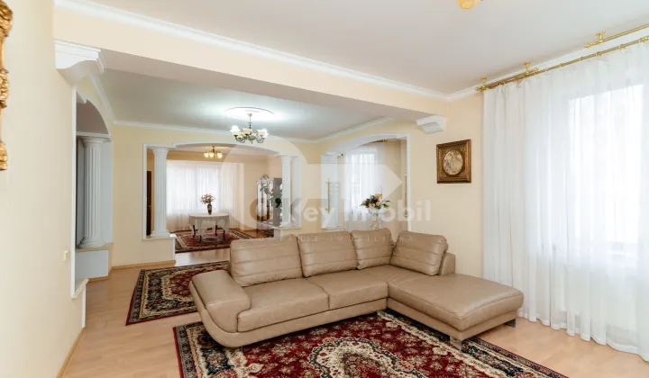 Дом, Центр, ДЫМБУЛУЙ