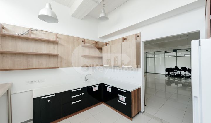 Офис, Центр, АЛЕКСАНДРУ ХЫЖДЕУ