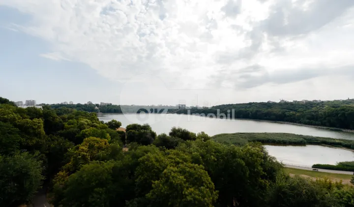 Apartament, Buiucani, GHIOCEILOR