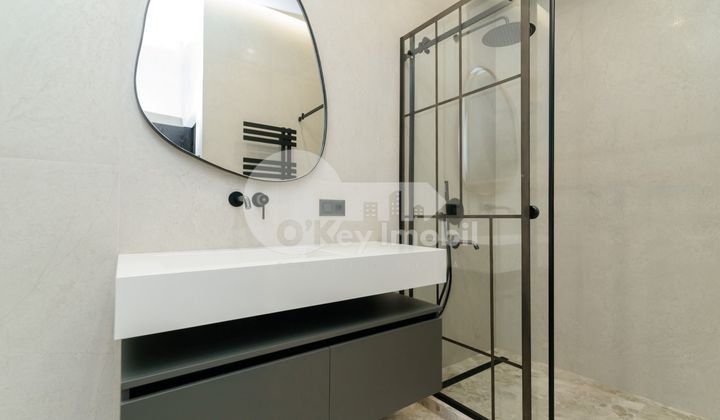 Квартира, Центр, МИХАЙ ЕМИНЕСКУ