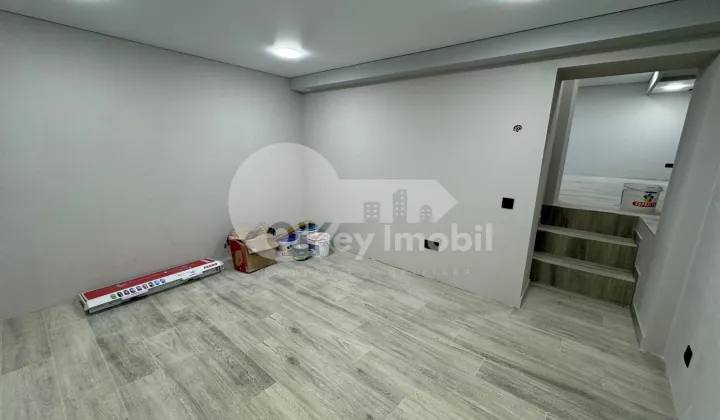 Комм. помещение, Центр, ЧУФЛЯ