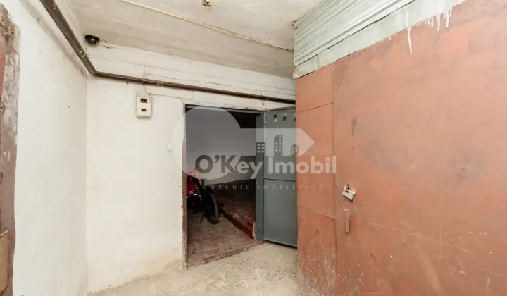 Склад, Центр, КОЛУМНА