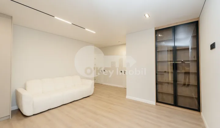 Apartament, Buiucani, VASILE LUPU