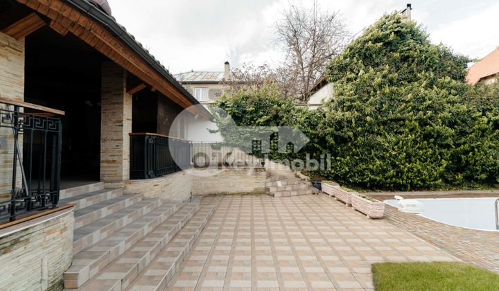 Casă, Buiucani, PRIMĂVERII