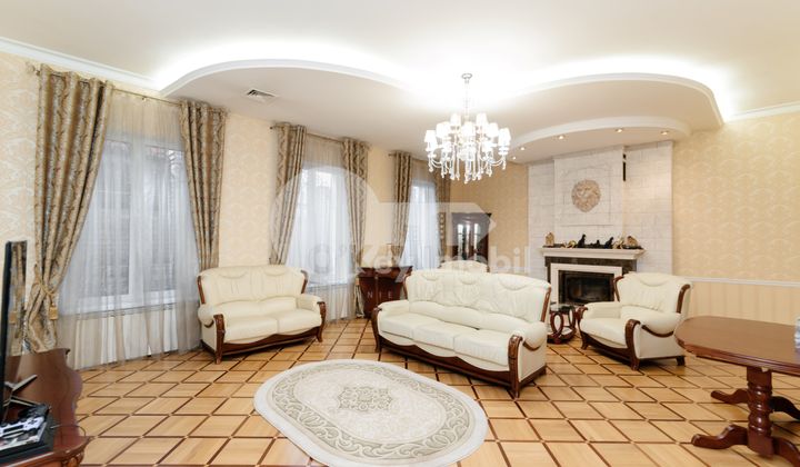 Casă, Buiucani, PRIMĂVERII