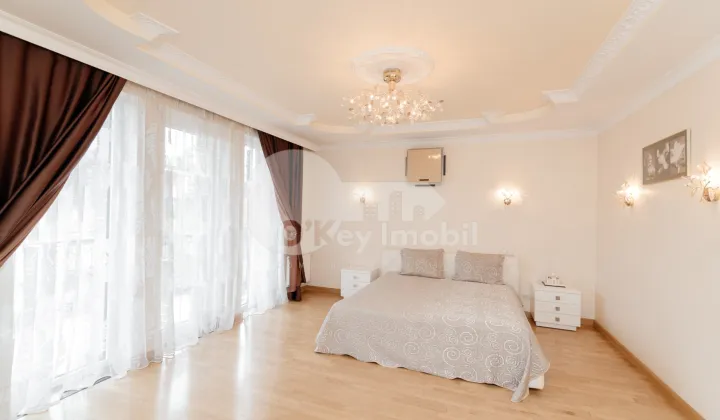 Casă, Buiucani, PRIMĂVERII