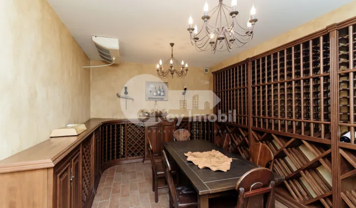 Casă, Buiucani, PRIMĂVERII