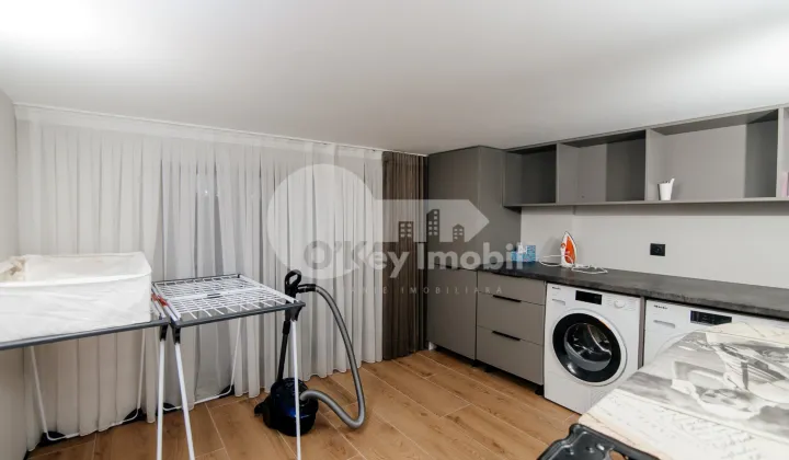 Penthouse, Centru, BUJORILOR