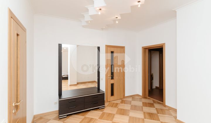 Casă, Buiucani, PRIMĂVERII