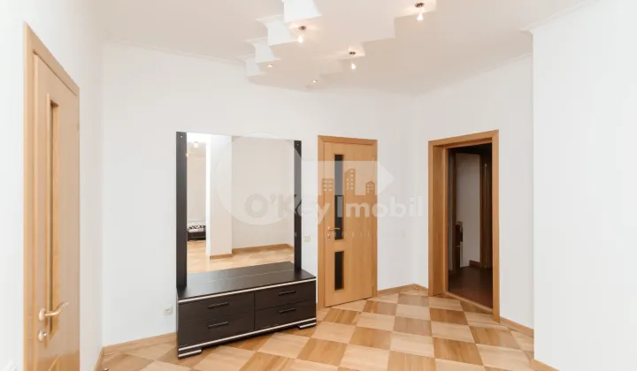 Casă, Buiucani, PRIMĂVERII